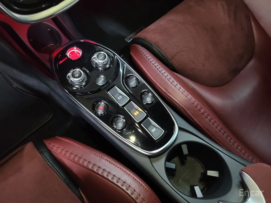 Фото 13 - McLaren GT