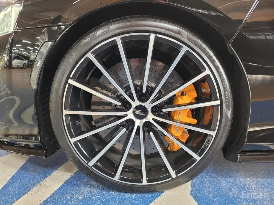 Фото 20 - McLaren GT