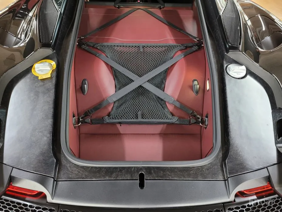 Фото 6 - McLaren GT