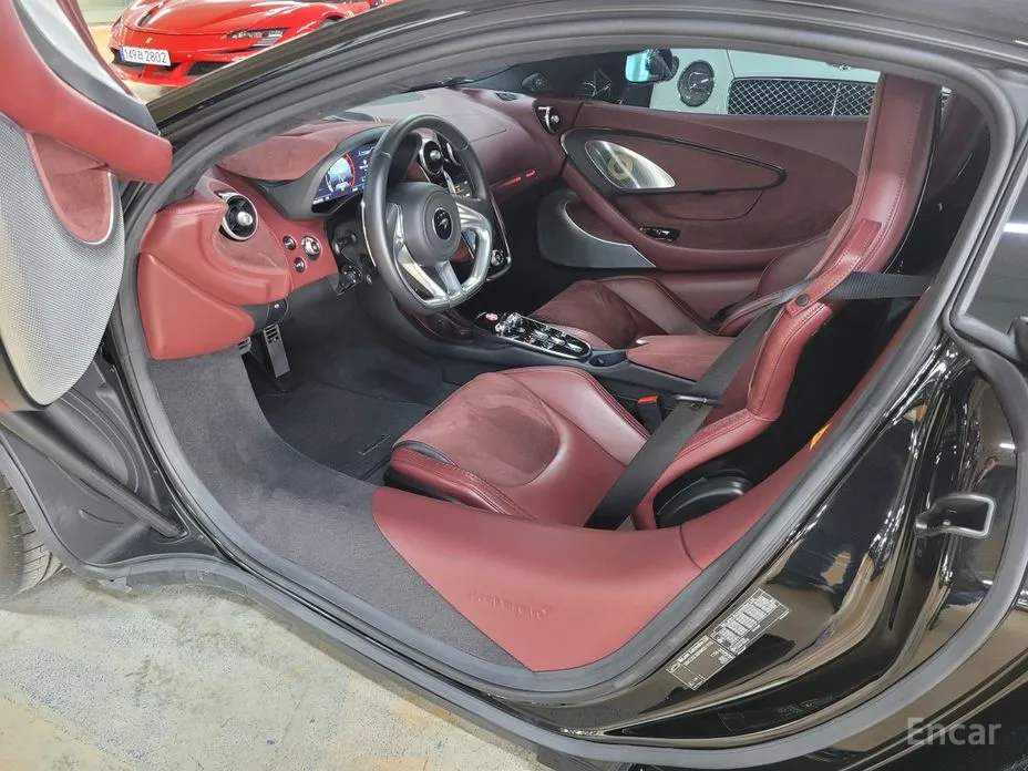 Фото 7 - McLaren GT