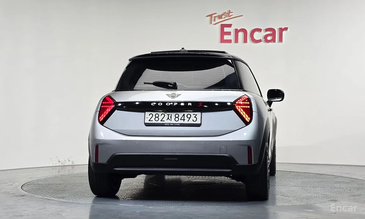 Фото 4 - Mini Cooper