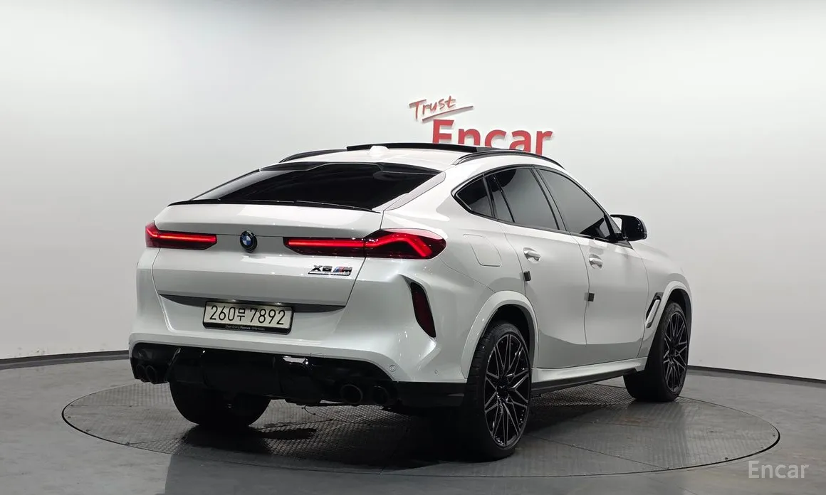 Фото 2 - BMW X6 M