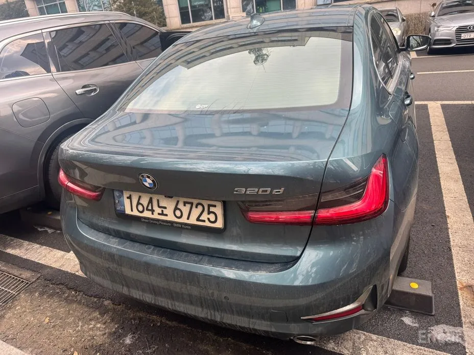 Фото 2 - BMW 3 Series