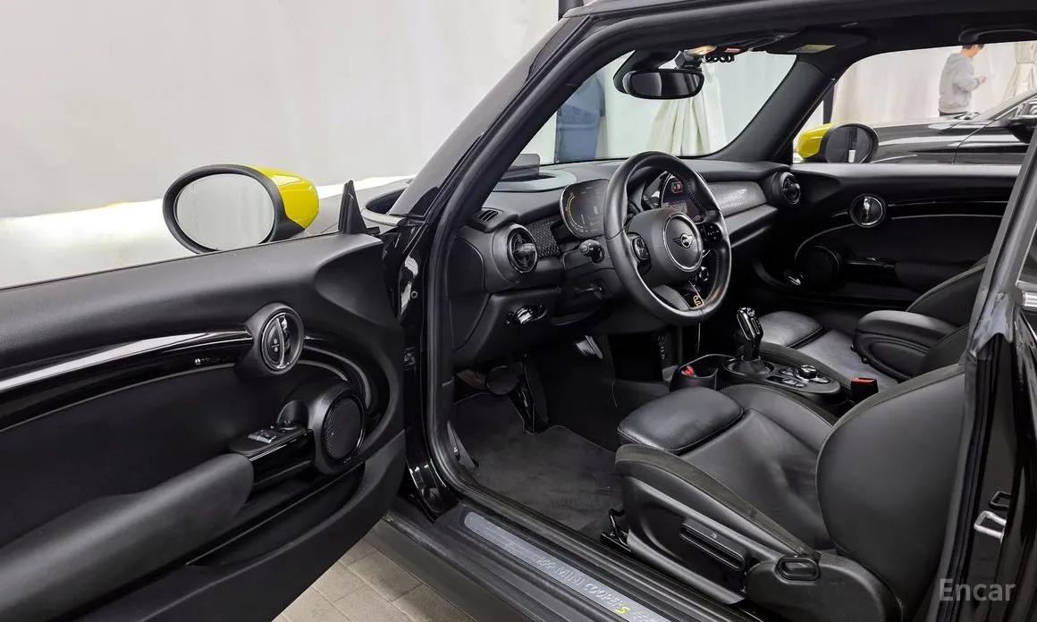 Фото 10 - Mini Cooper