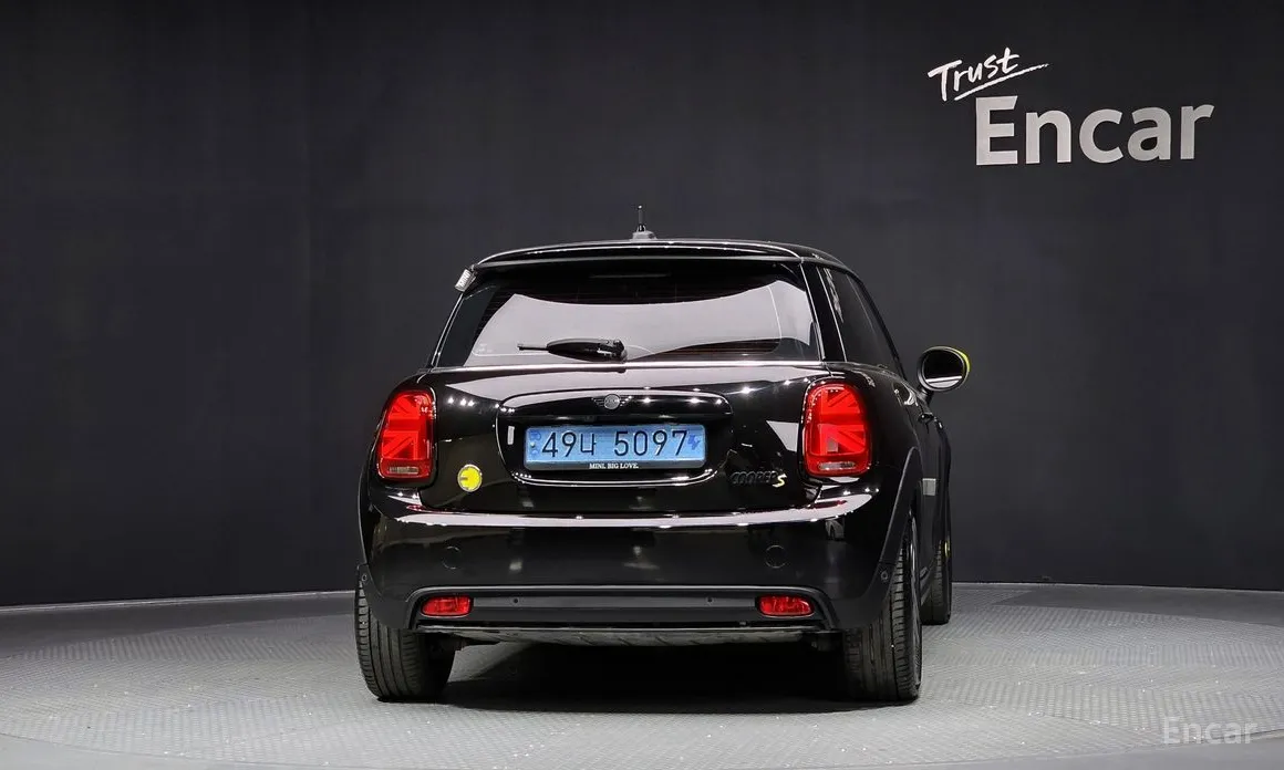 Фото 4 - Mini Cooper