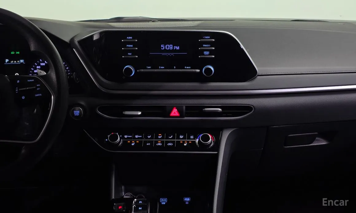 Фото 14 - Hyundai Sonata