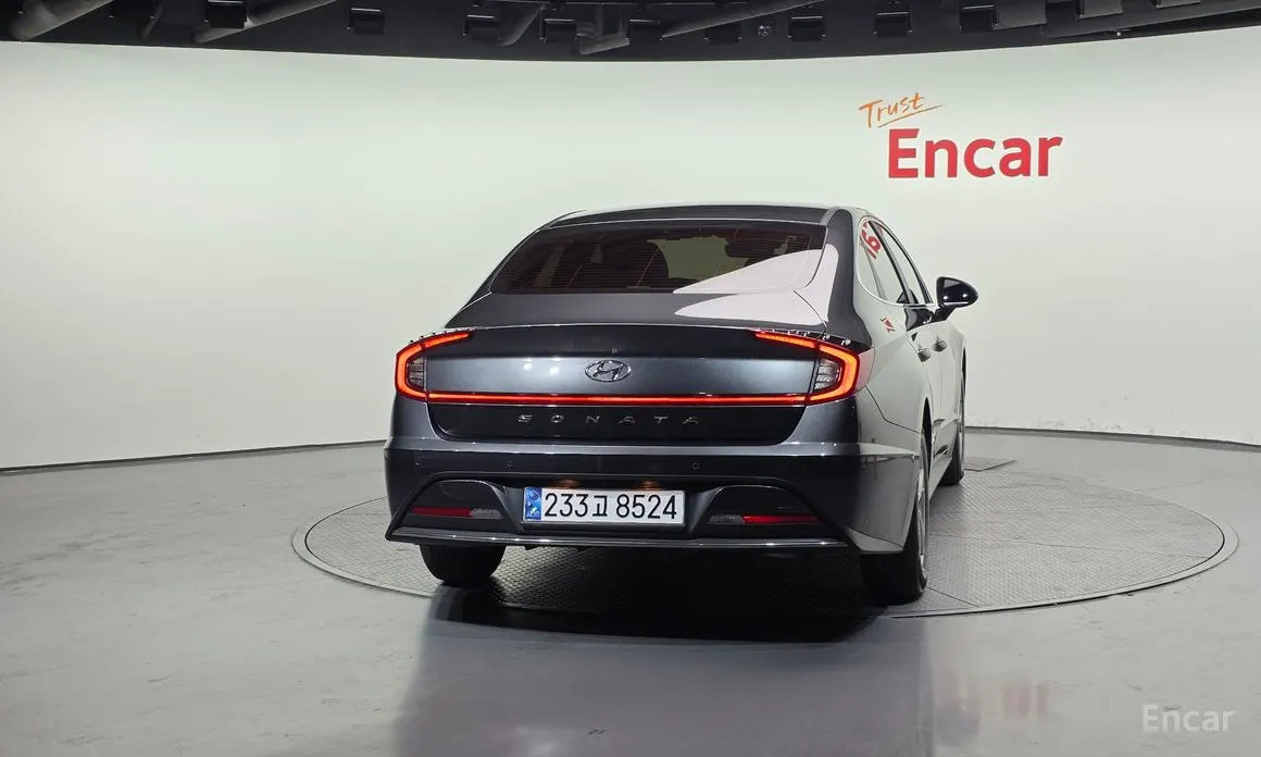 Фото 4 - Hyundai Sonata