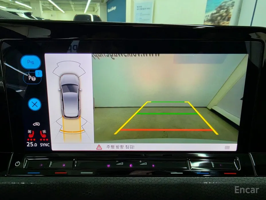 Фото 13 - Volkswagen Golf