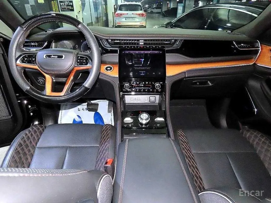 Фото 10 - Jeep Cherokee