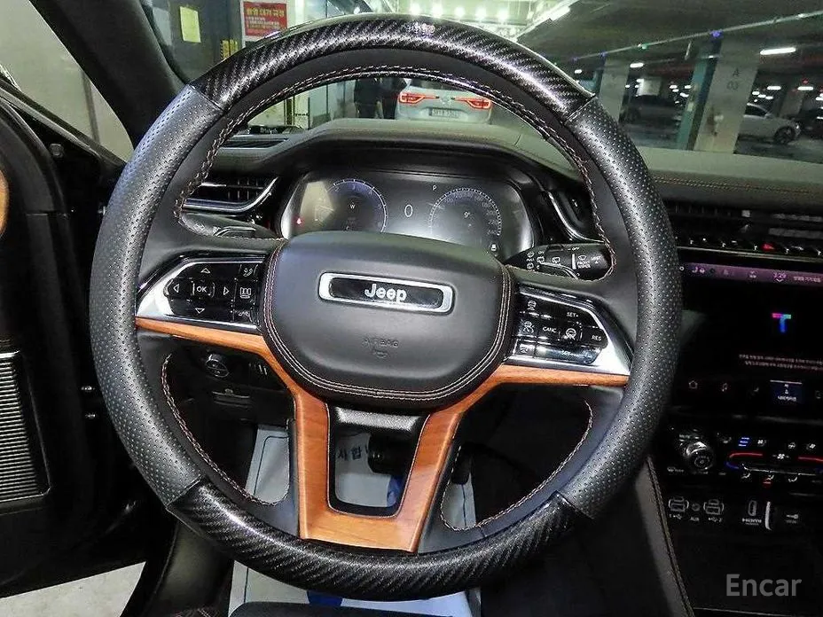 Фото 8 - Jeep Cherokee