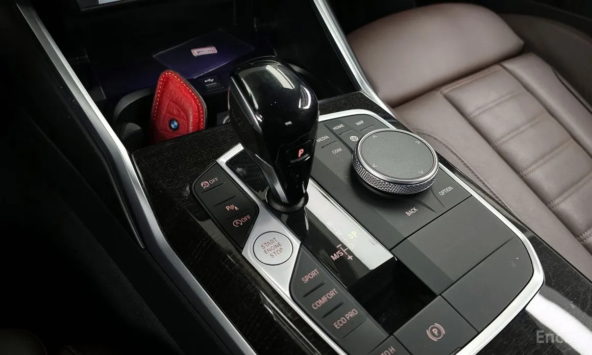 Photo 9 - BMW 3 Series