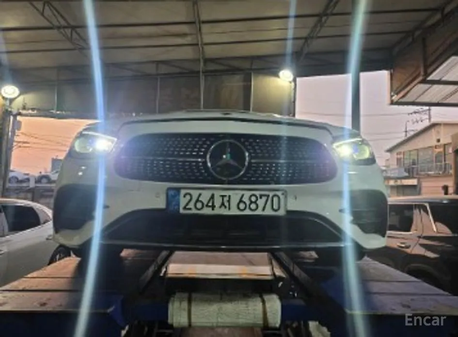 Фото 1 - Mercedes-Benz E-Class