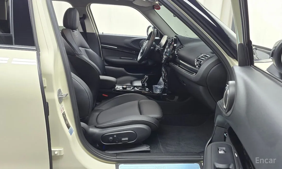 Photo 11 - Mini Clubman