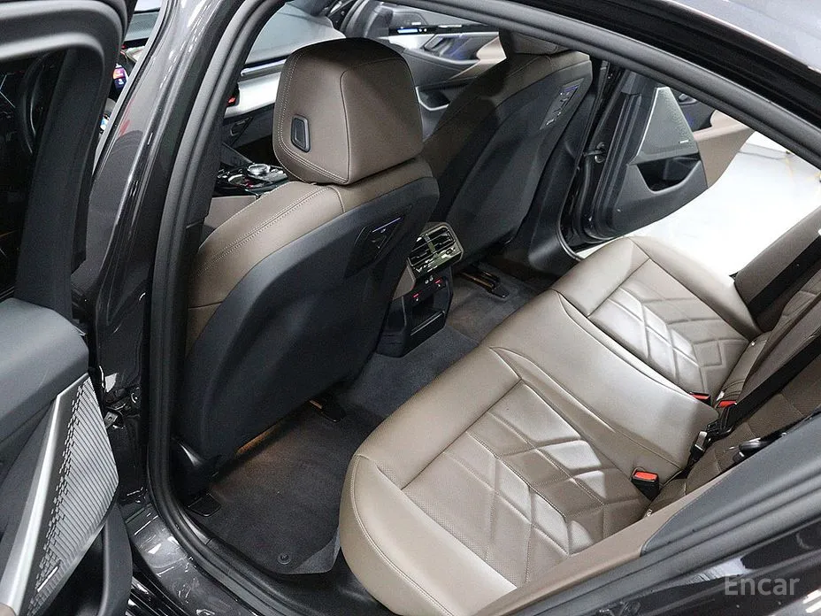 Фото 16 - BMW 5 Series