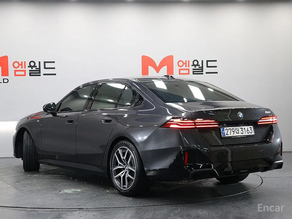 Фото 4 - BMW 5 Series