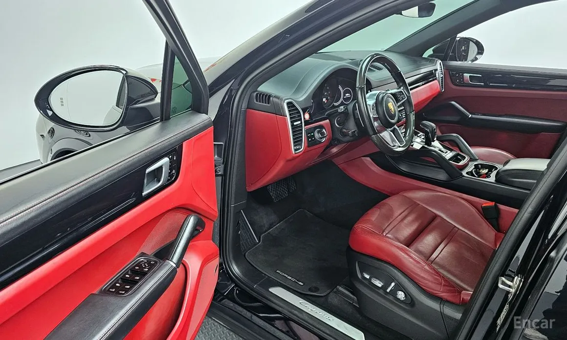 Фото 11 - Porsche Cayenne