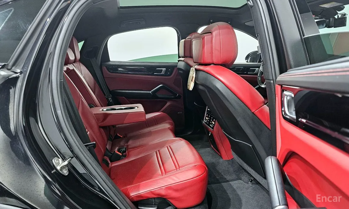 Фото 12 - Porsche Cayenne