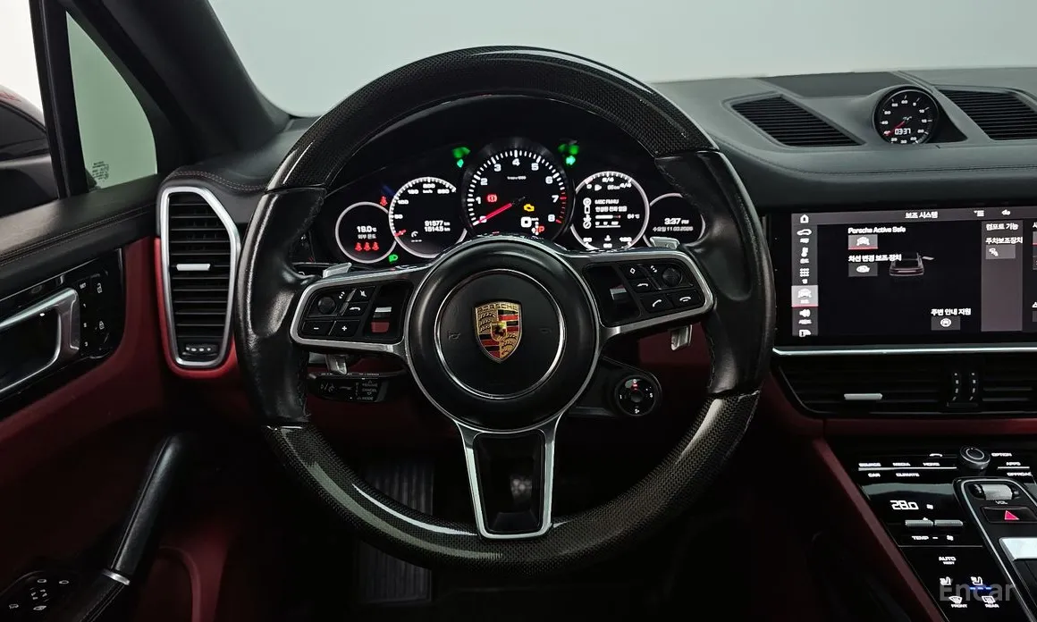 Фото 14 - Porsche Cayenne