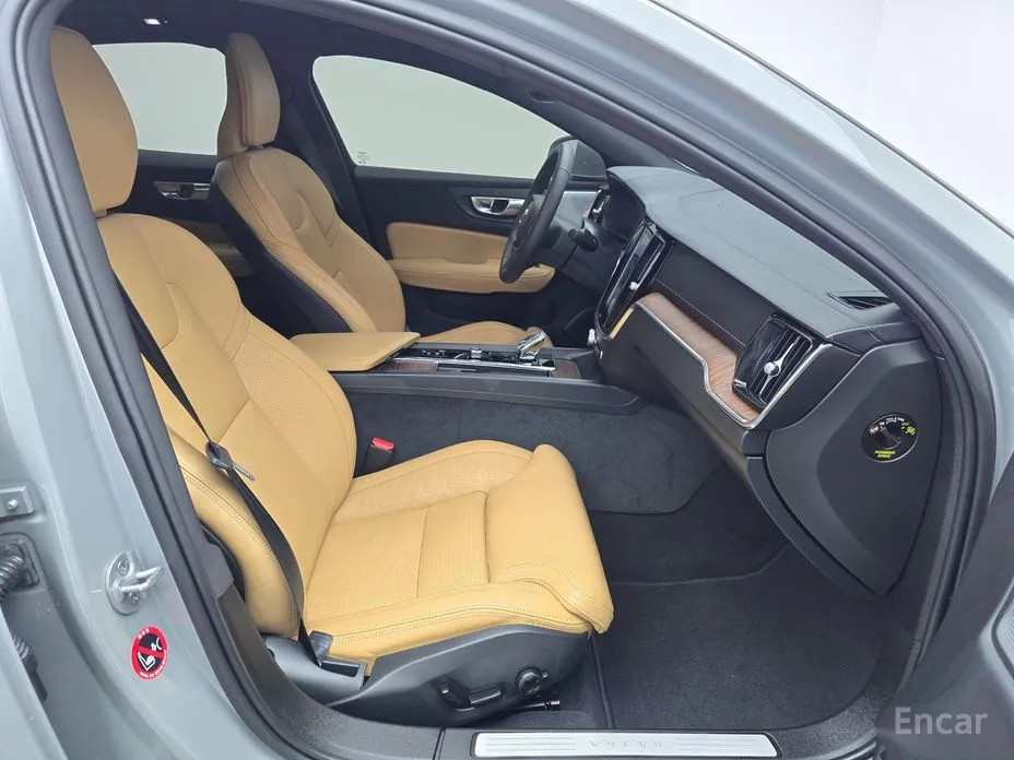 Фото 11 - Volvo S60