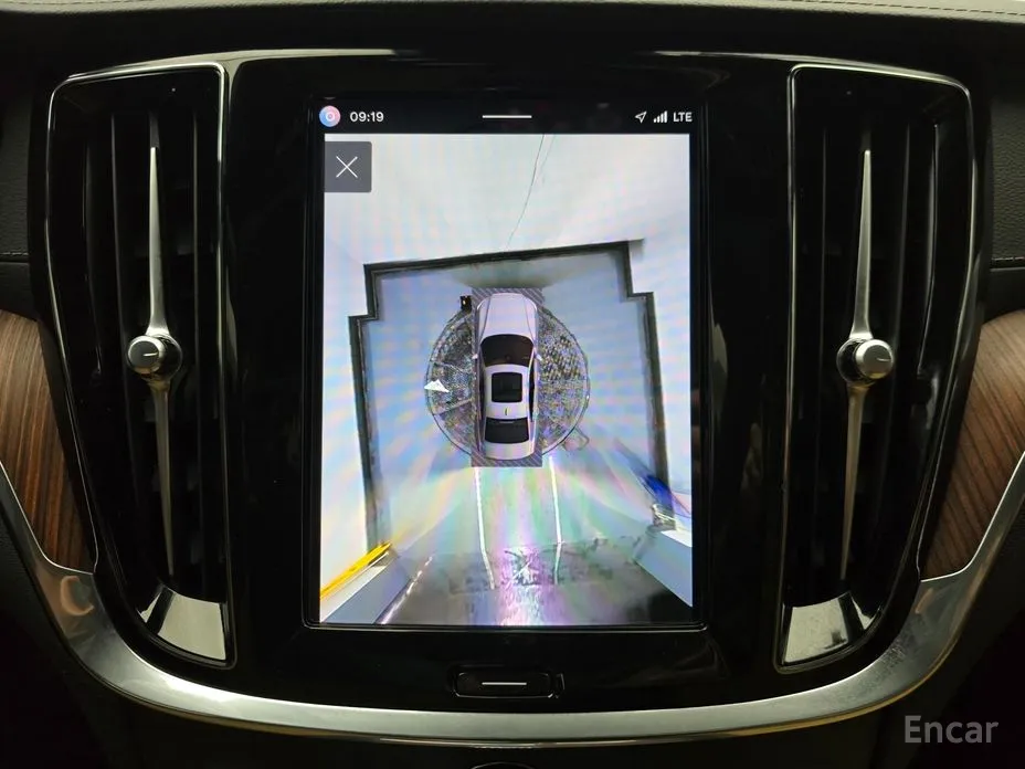 Фото 15 - Volvo S60