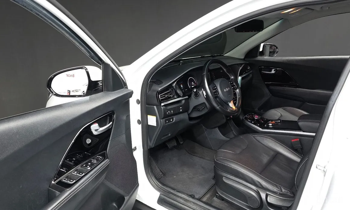 Фото 11 - Kia Niro