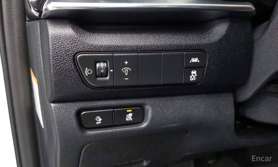 Фото 14 - Kia Niro