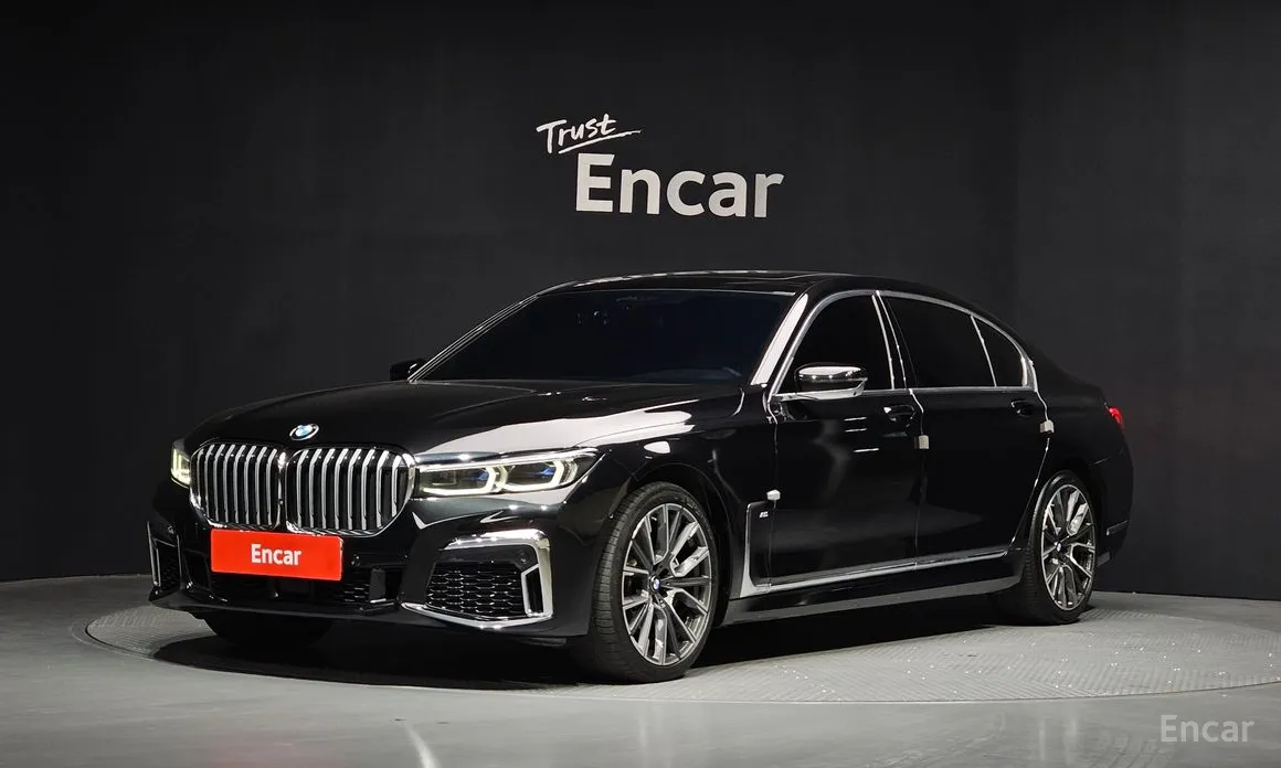 Фото 1 - BMW 7 Series