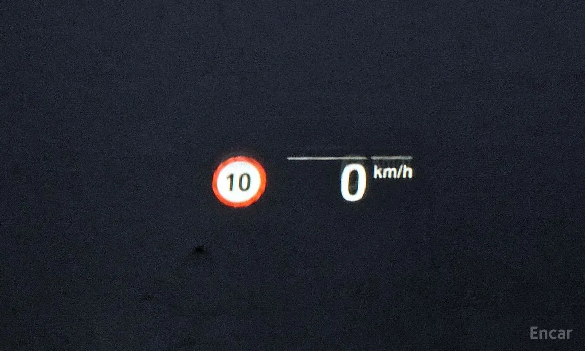 Фото 17 - BMW 7 Series