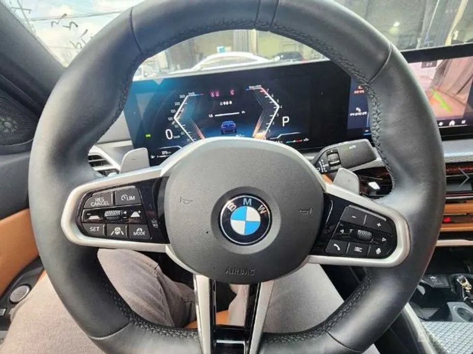 Photo 10 - BMW 3 Series