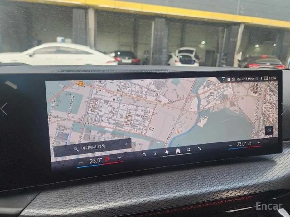 Photo 11 - BMW 3 Series