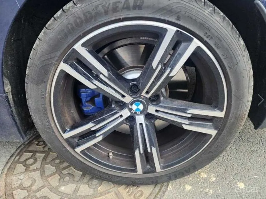 Photo 15 - BMW 3 Series