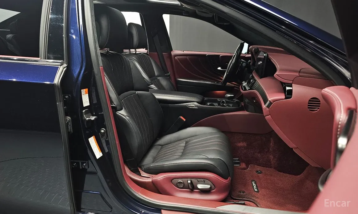 Фото 10 - Lexus LS