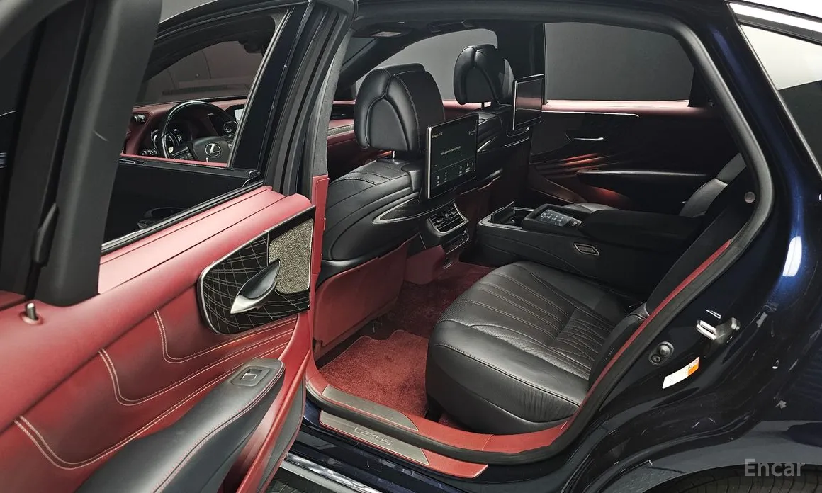 Фото 12 - Lexus LS