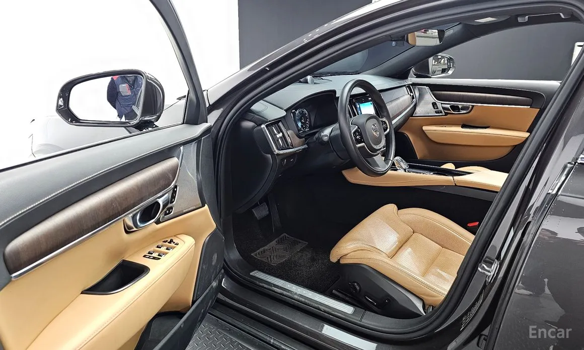 Фото 11 - Volvo S90