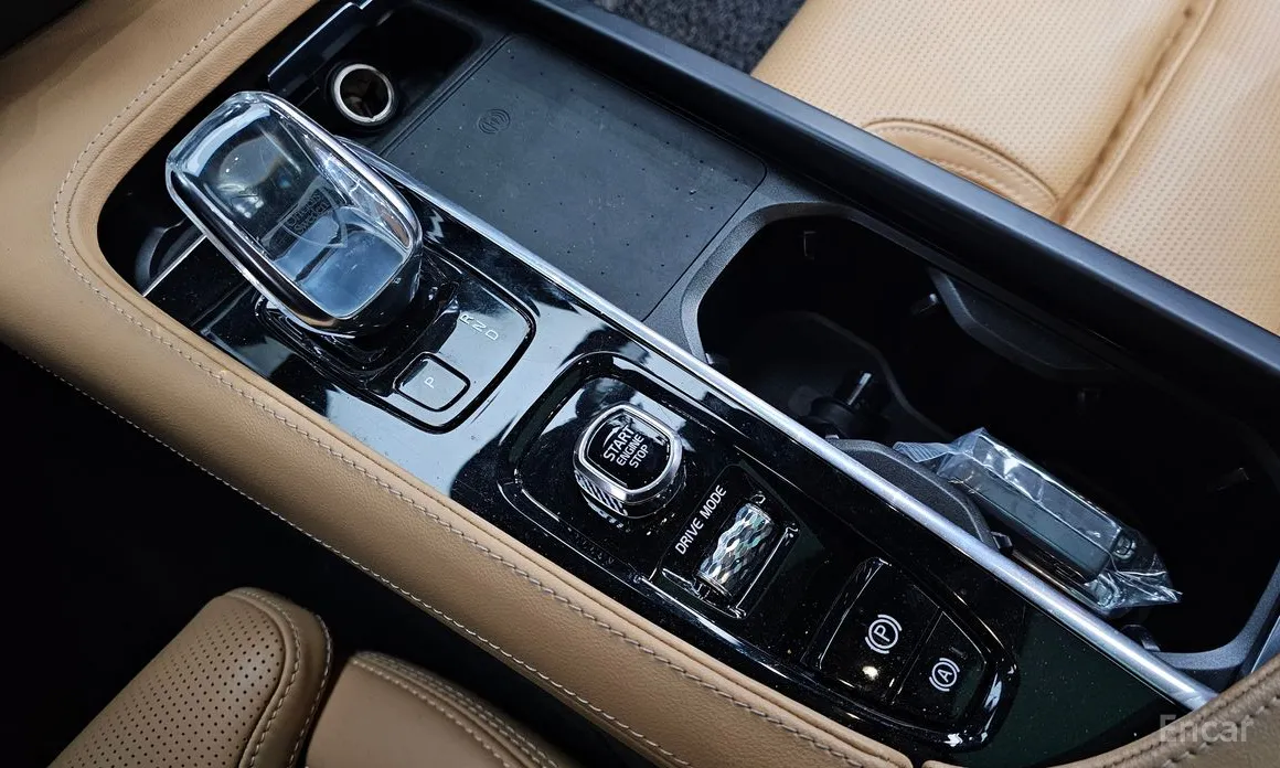 Фото 9 - Volvo S90