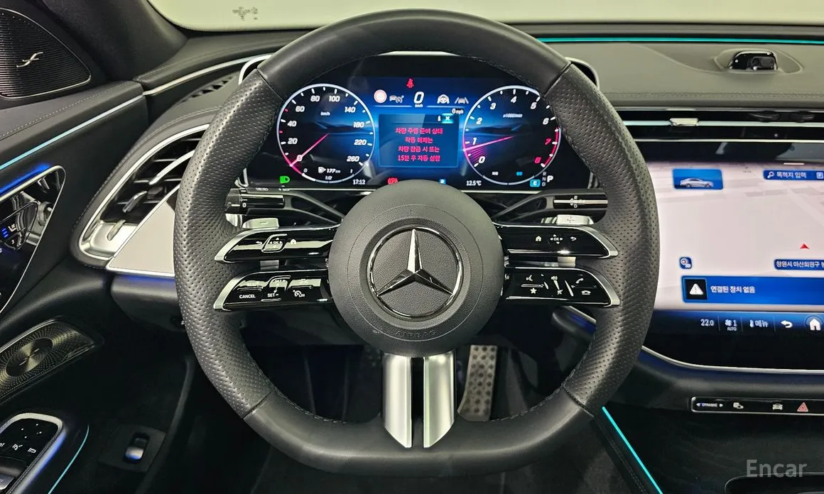 Фото 13 - Mercedes-Benz E-Class