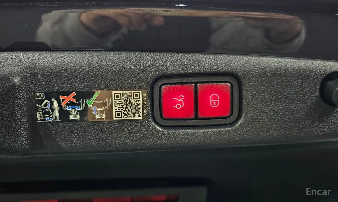 Фото 20 - Mercedes-Benz E-Class