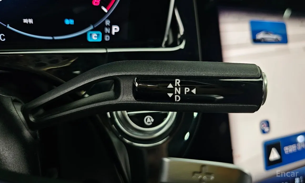 Фото 9 - Mercedes-Benz E-Class