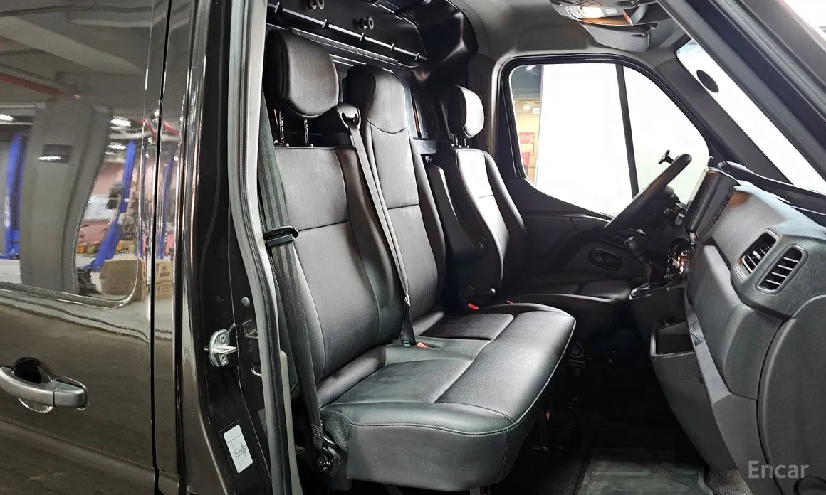 Photo 11 - Renault Master