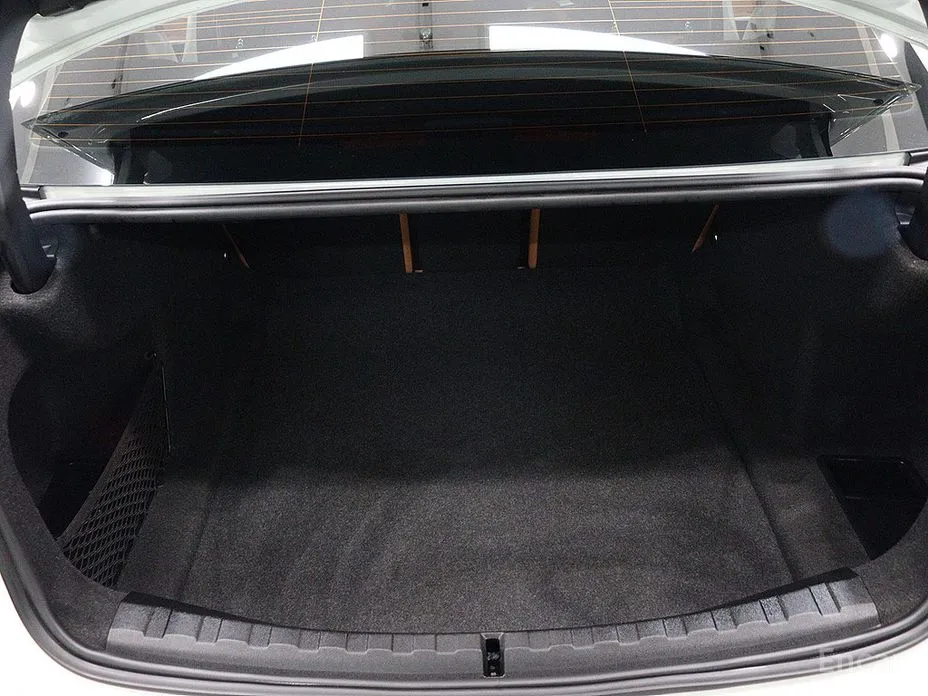 Photo 5 - BMW 3 Series