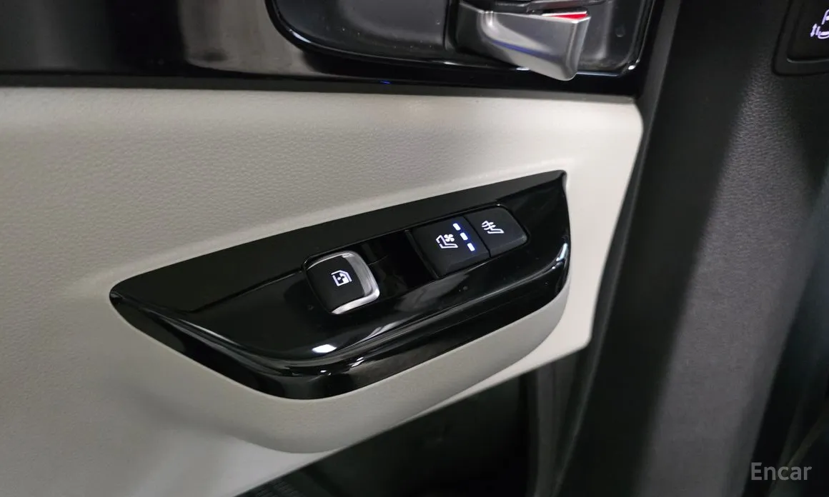Фото 19 - Kia Carnival