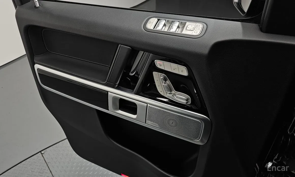 Фото 14 - Mercedes-Benz G-Class