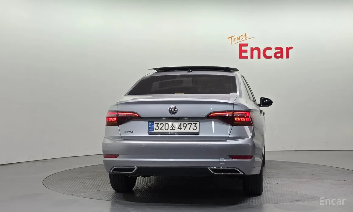 Фото 4 - Volkswagen Jetta