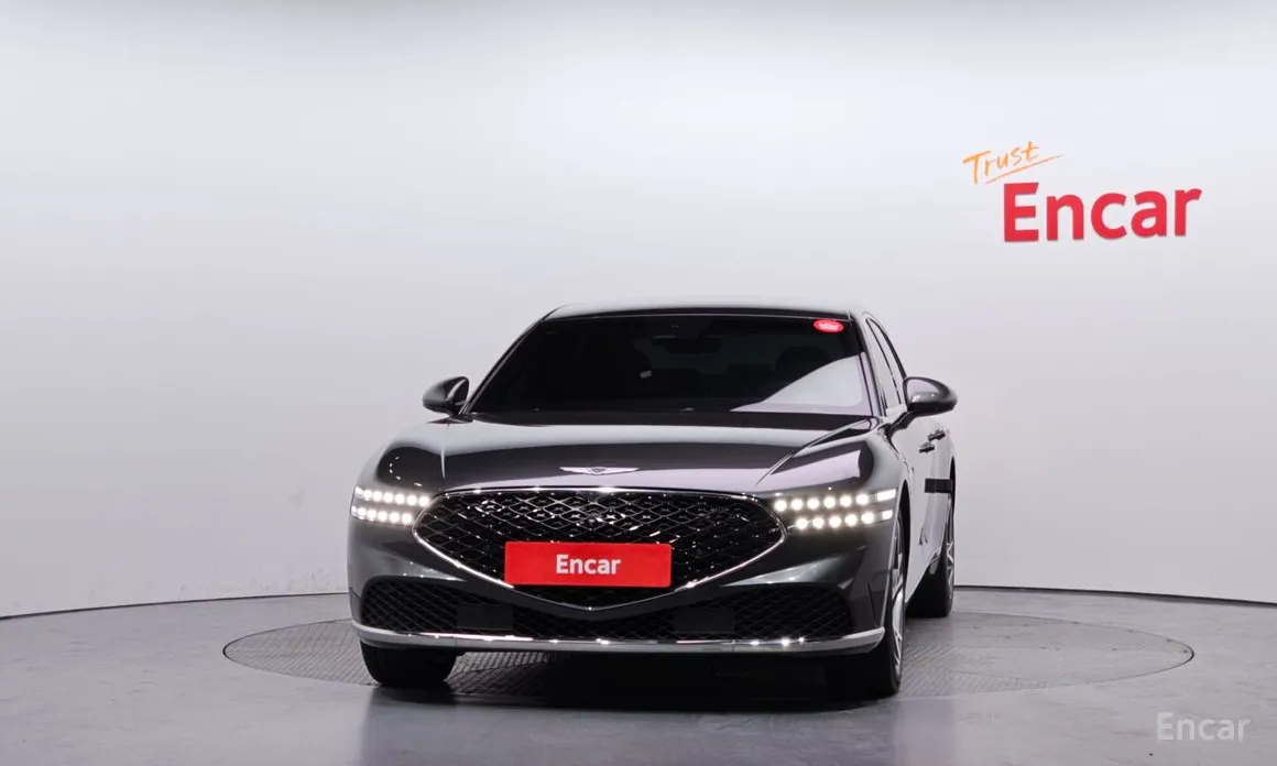 2021 Genesis G90