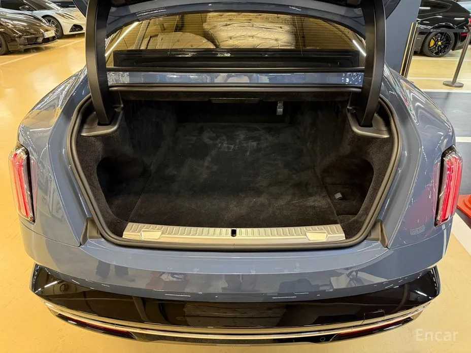 Фото 20 - Rolls-Royce Spectre