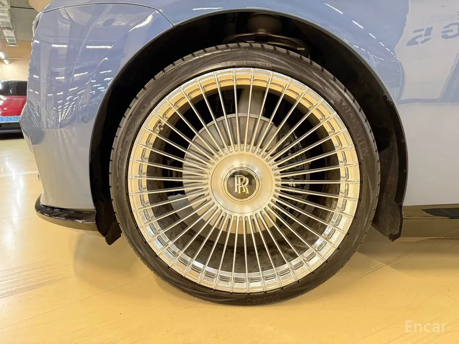 Фото 5 - Rolls-Royce Spectre