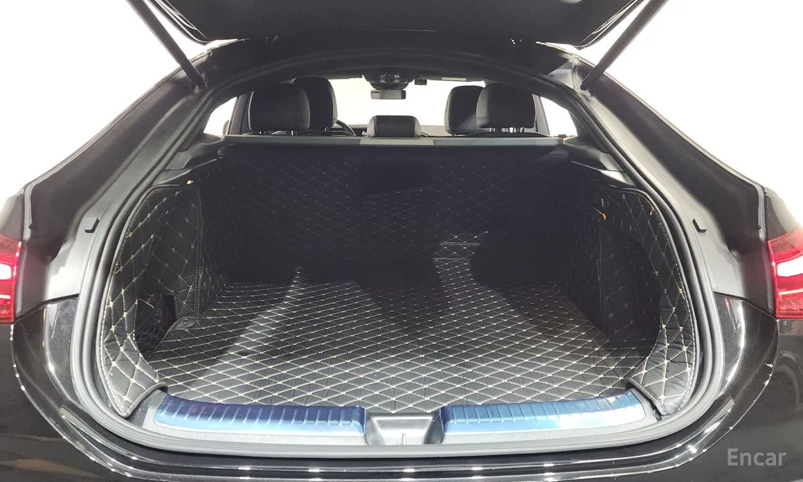 Photo 20 - Mercedes-Benz GLE-Class