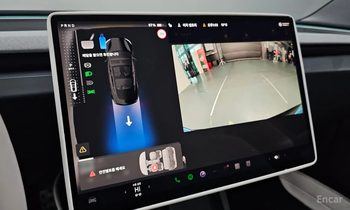 Фото 15 - Tesla Model 3