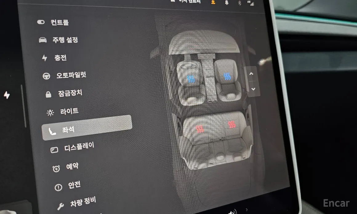 Фото 17 - Tesla Model 3