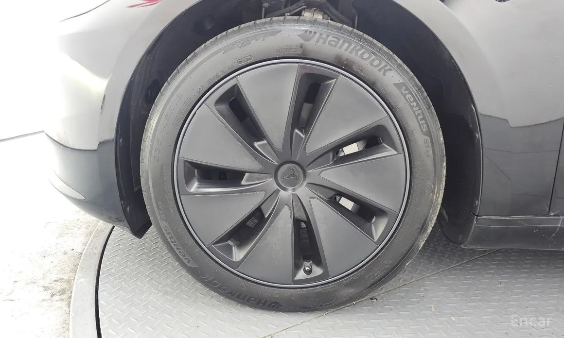 Фото 5 - Tesla Model 3